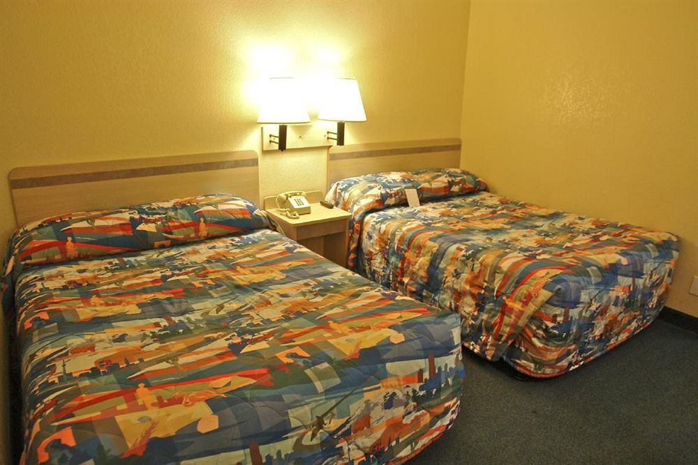 Motel 6-Ukiah, CA Bagian luar foto