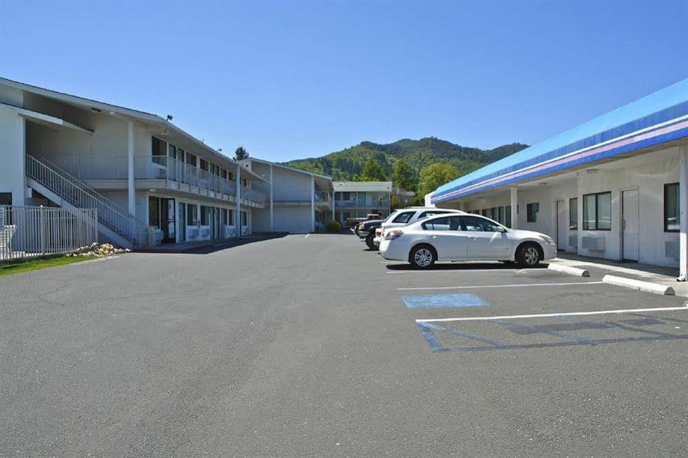 Motel 6-Ukiah, CA Bagian luar foto