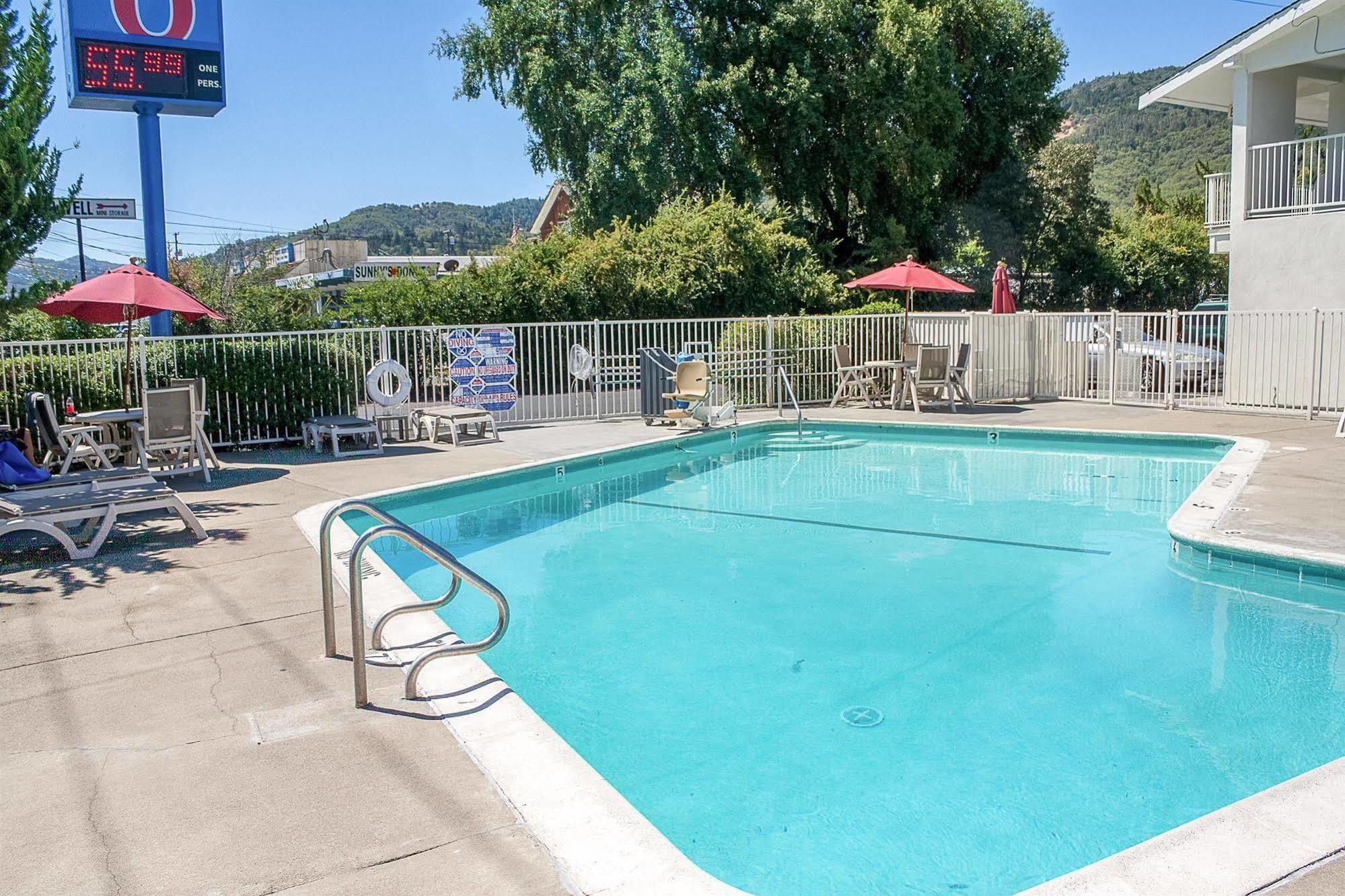 Motel 6-Ukiah, CA Bagian luar foto